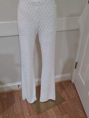 DNA Ivory Popcorn Knit Style Pants with Flared Legs - Size M